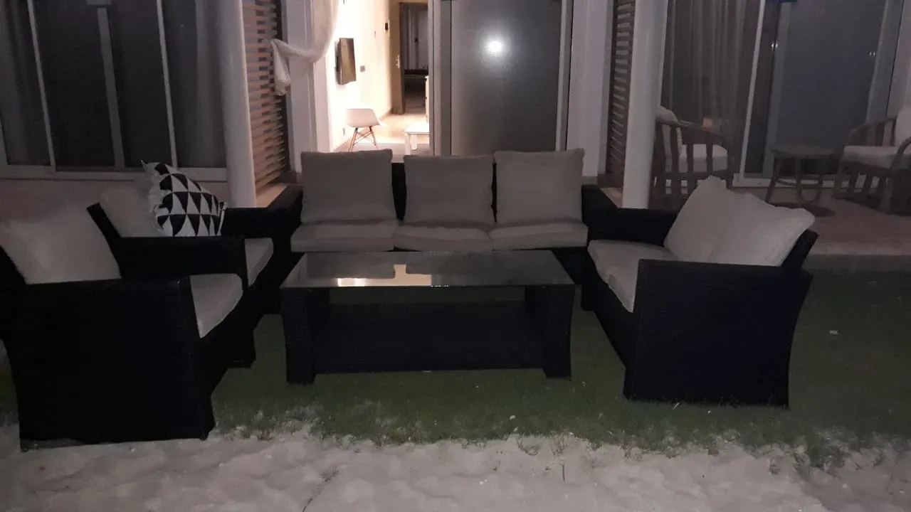 فيلا للبيع في سيشيل سيدي عبد الرحمن في سيدي عبد الرحمن بمساحة 0 م² تتكون من 5 غرف