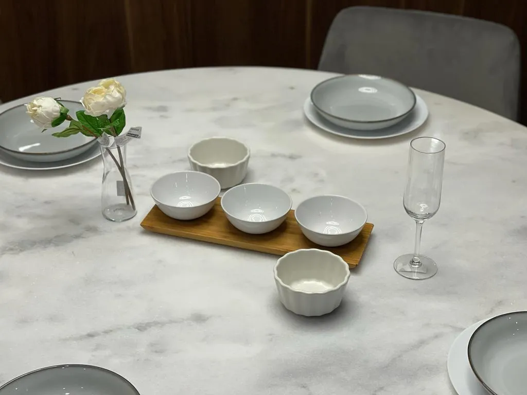 شقة للبيع في ليك فيو ريزيدنس في جولدن سكوير بمساحة 0 م² تتكون من 2 غرف