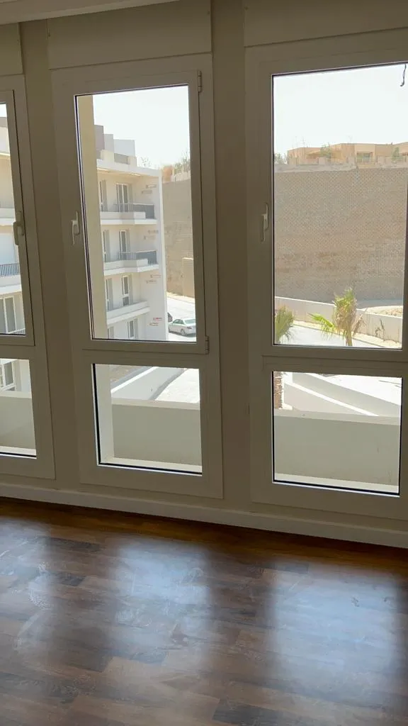 شقة للبيع في بيراميد هيلز في مدينة السادس من أكتوبر بمساحة 0 م² تتكون من 3 غرف