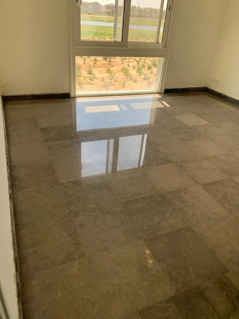 شاليه للبيع في مراسي في سيدي عبد الرحمن بمساحة 0 م² تتكون من 3 غرف