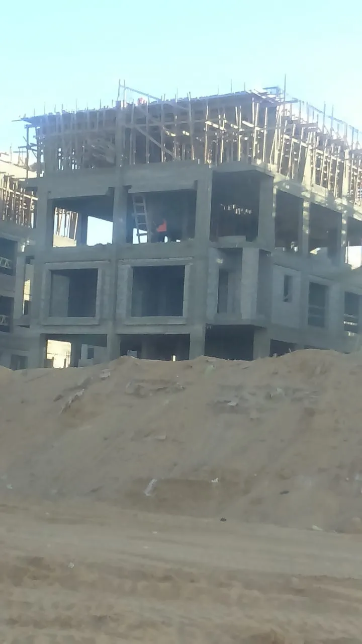  للبيع في هايد بارك في  بمساحة 0 م² تتكون من 0 غرف