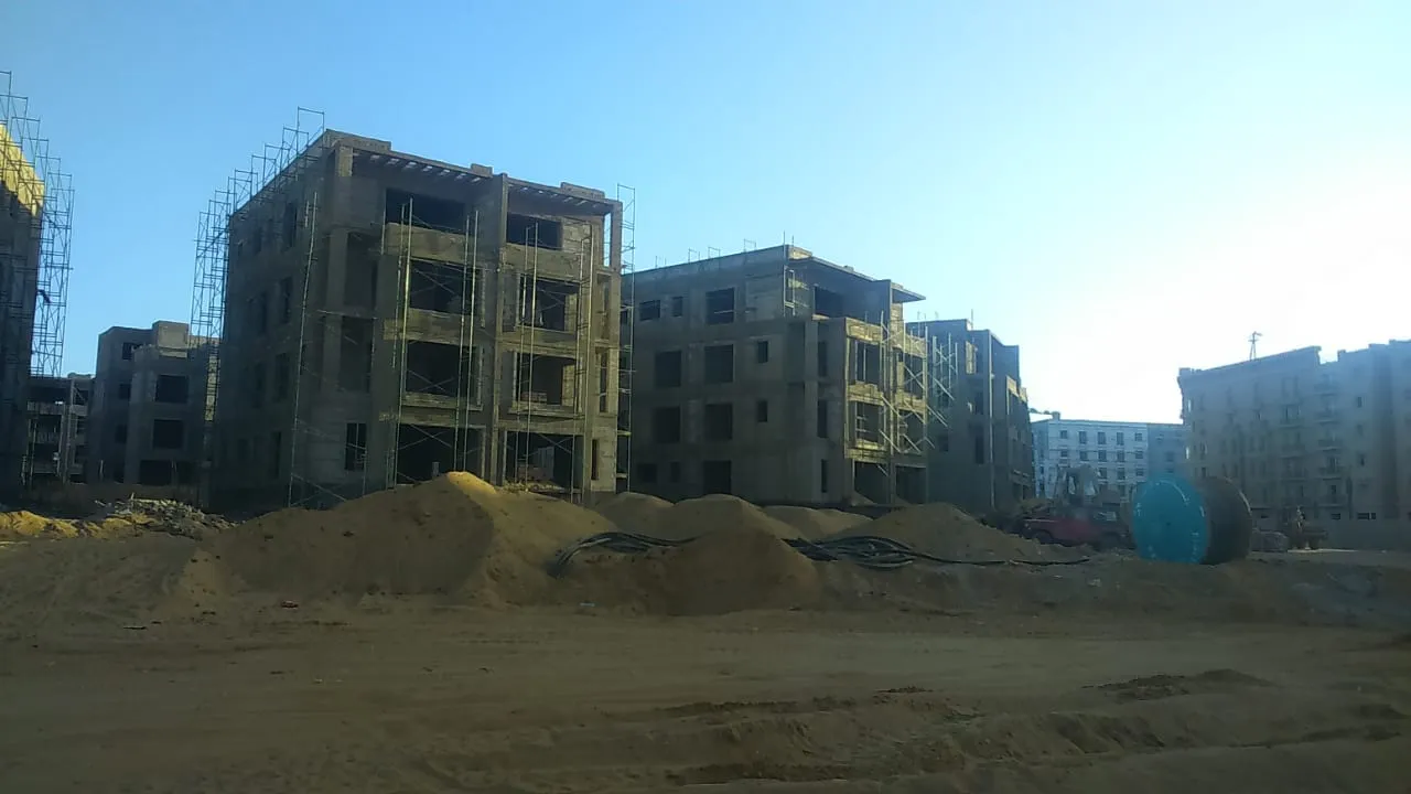  للبيع في هايد بارك في  بمساحة 0 م² تتكون من 0 غرف