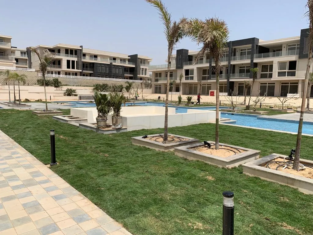 بنتهاوس للبيع في ويست هيلز في مدينة السادس من أكتوبر بمساحة 0 م² تتكون من 4 غرف