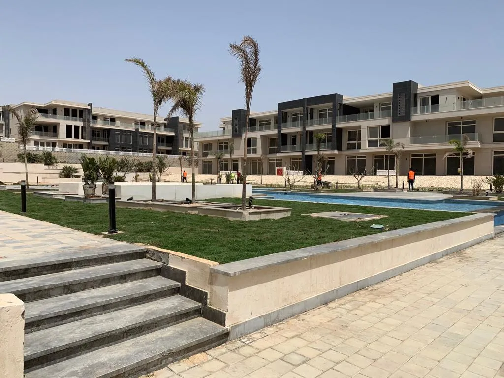 بنتهاوس للبيع في ويست هيلز في مدينة السادس من أكتوبر بمساحة 0 م² تتكون من 4 غرف