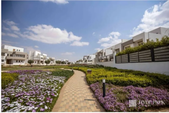 Apartment for sale in Hyde Park in New Cairo of 0 m² with 3 bedrooms