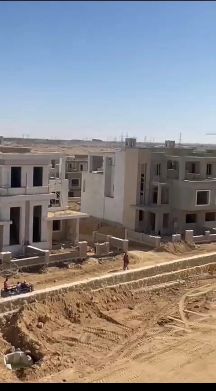 Twinhouse for sale in New Giza in 6th of October City of 0 m² with 3 bedrooms