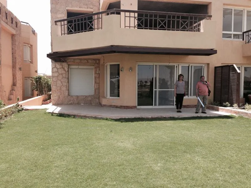 شاليه للبيع في عين باي  في العين السخنة بمساحة 0 م² تتكون من 3 غرف