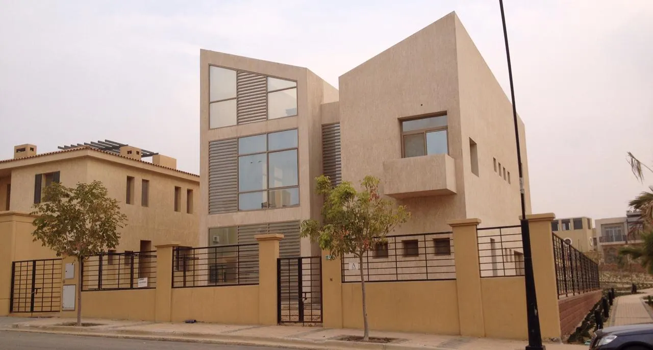 فيلا للبيع في اليجريا في الشيخ زايد بمساحة 0 م² تتكون من 3 غرف