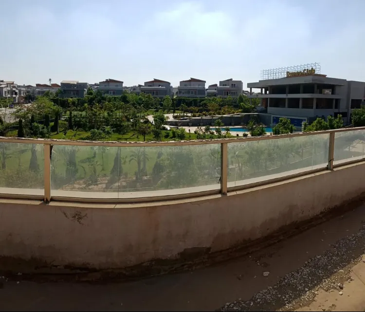 فيلا للبيع في زايد ديونز في مدينة السادس من أكتوبر بمساحة 0 م² تتكون من 5 غرف