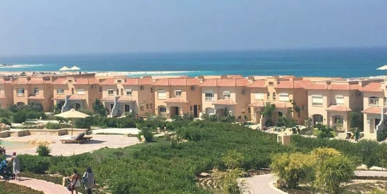 شاليه للبيع في تلال الساحل الشمالي في سيدي عبد الرحمن بمساحة 0 م² تتكون من 3 غرف