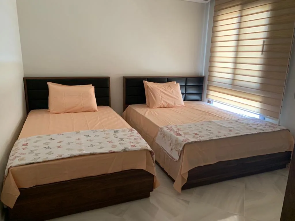 شقة للبيع في مراسي في سيدي عبد الرحمن بمساحة 0 م² تتكون من 3 غرف