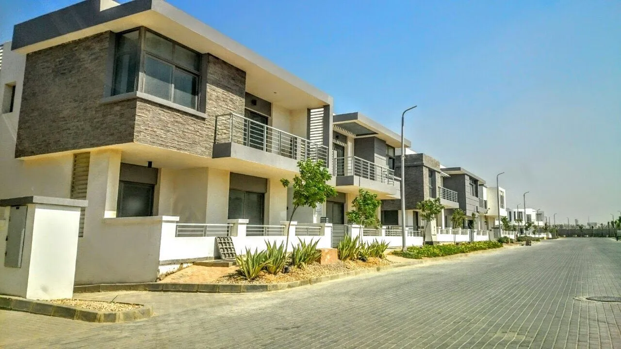 شقة للبيع في تاج سيتي في القاهرة الجديدة بمساحة 0 م² تتكون من 3 غرف