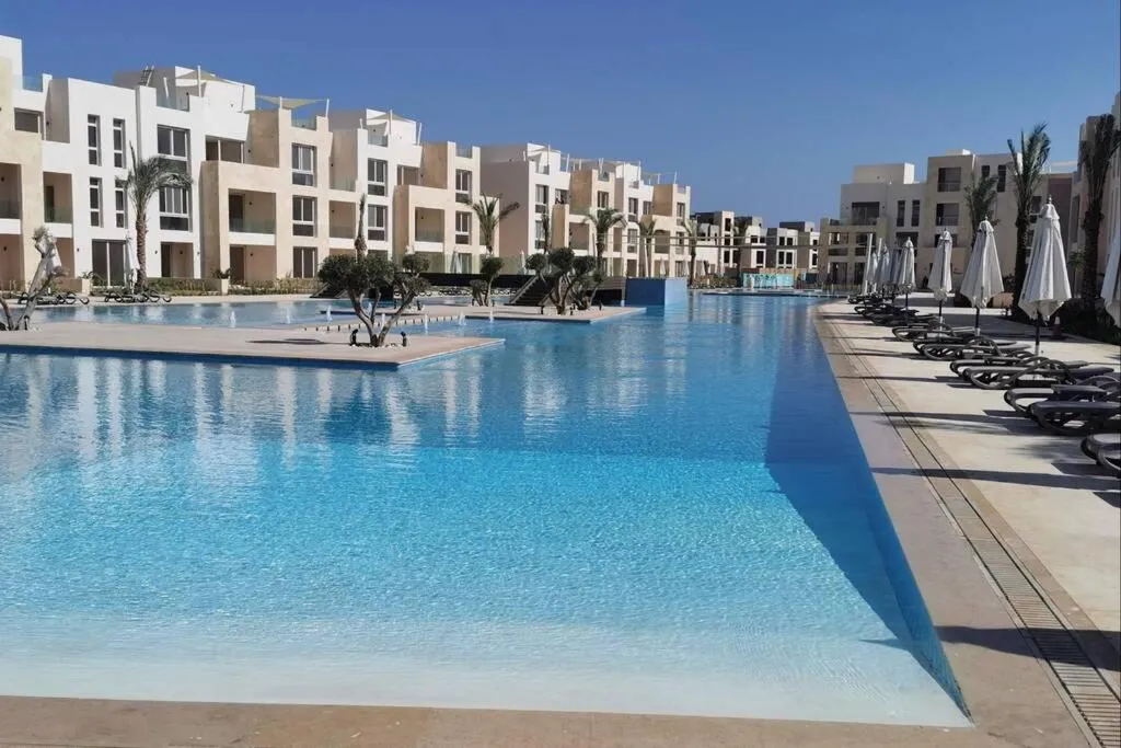  للبيع في مانجروفي  في  بمساحة 0 م² تتكون من 0 غرف