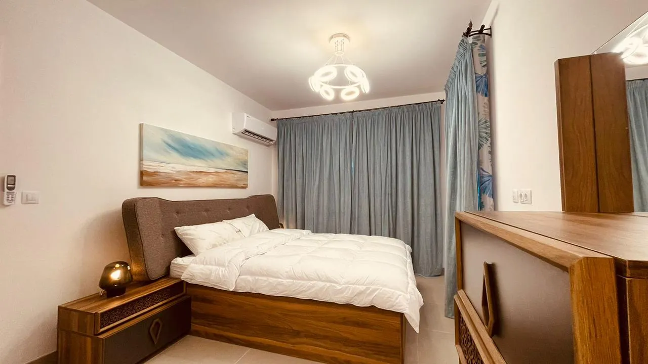 شاليه للبيع في مارينا مراسي في سيدي عبد الرحمن بمساحة 0 م² تتكون من 2 غرف