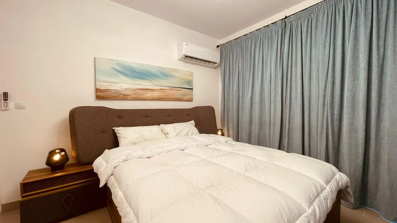 شاليه للبيع في مارينا مراسي في سيدي عبد الرحمن بمساحة 0 م² تتكون من 2 غرف