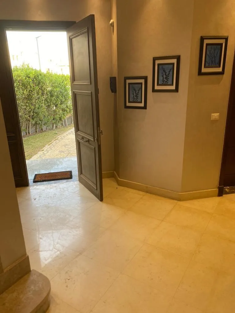 Villa for sale in Grand Heights in 6th of October City of 350 m² with 5 bedrooms