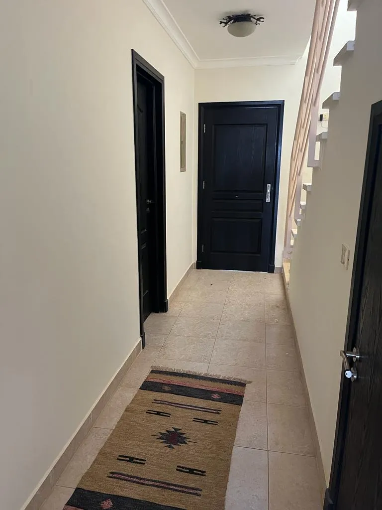 للبيع في تلال السخنة في بمساحة 0 م² تتكون من 0 غرف