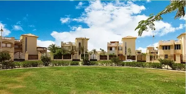 فيلا للبيع في رويال سيتي  في الشيخ زايد بمساحة 0 م² تتكون من 5 غرف