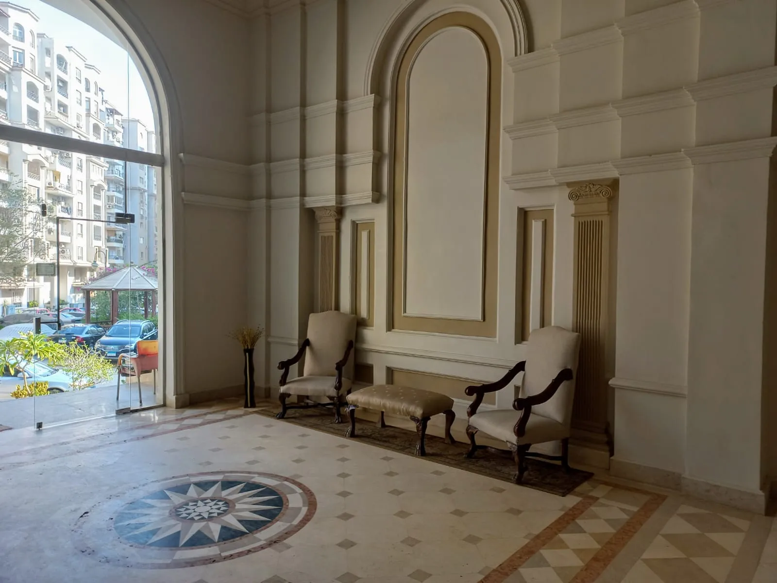 للبيع في بارون سيتى في بمساحة 0 م² تتكون من 0 غرف