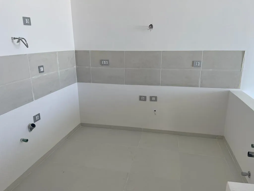  للبيع في فوكا باي في  بمساحة 0 م² تتكون من 0 غرف