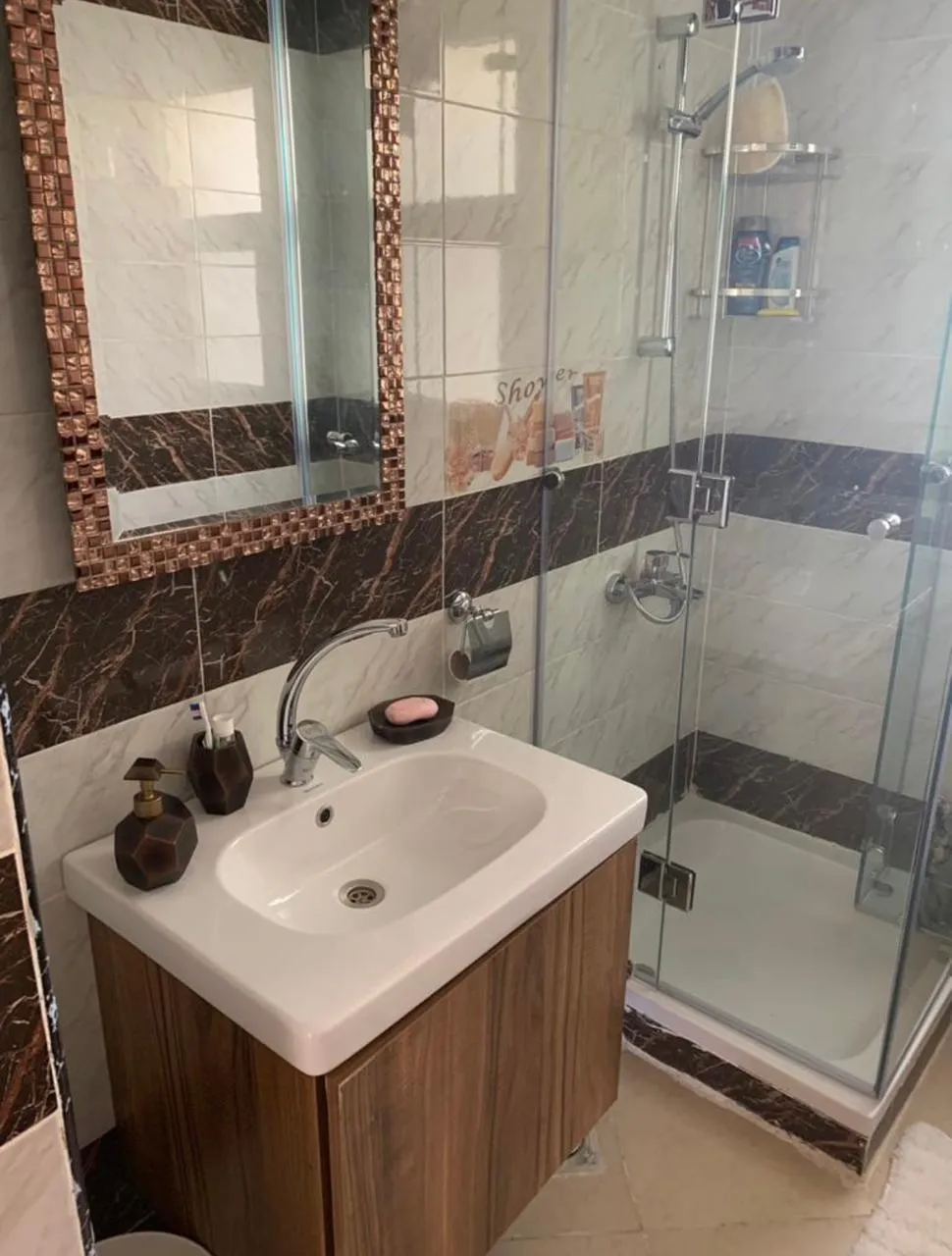 للبيع في ستيلا هايتس في بمساحة 0 م² تتكون من 0 غرف