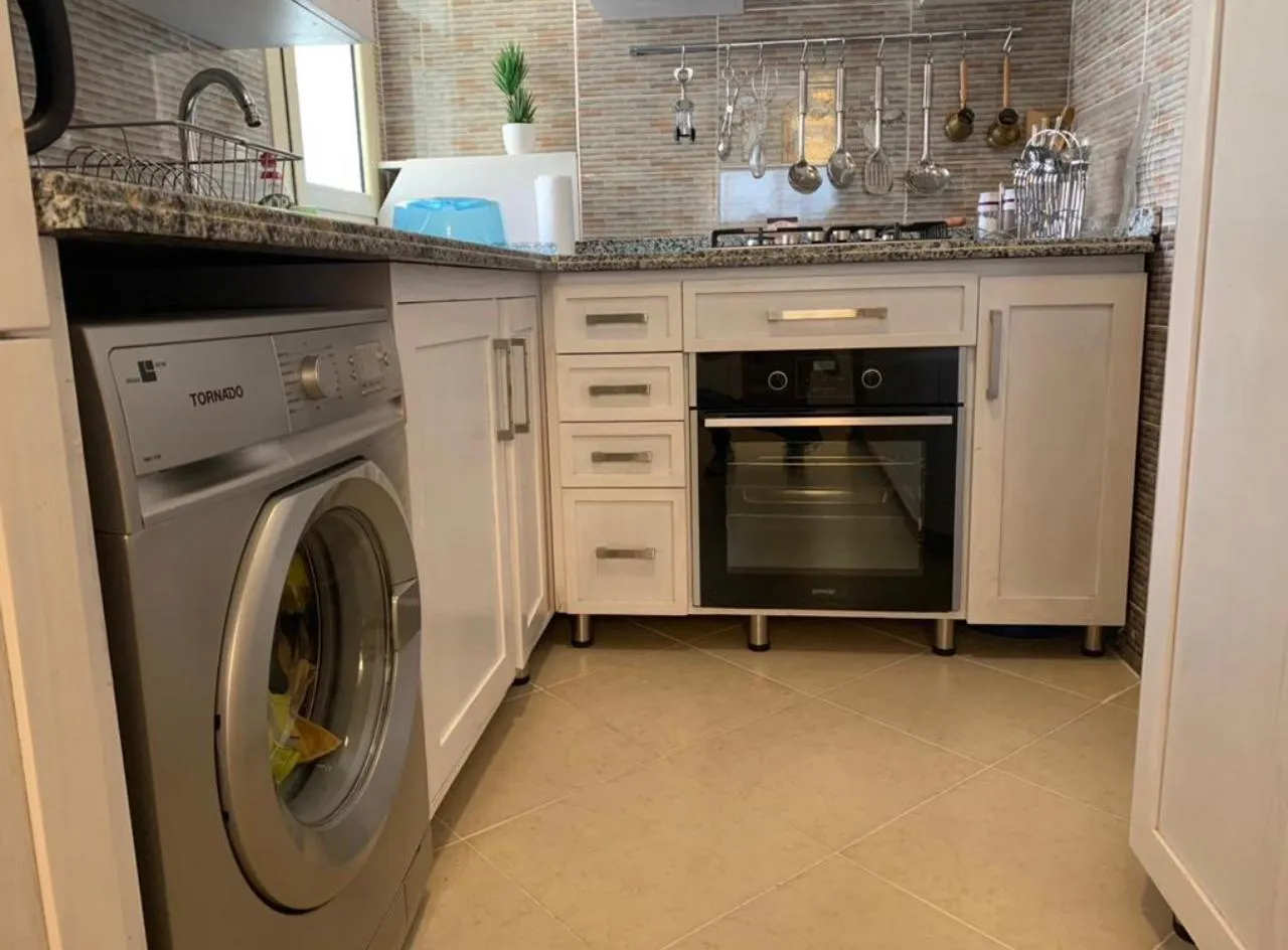 للبيع في ستيلا هايتس في بمساحة 0 م² تتكون من 0 غرف