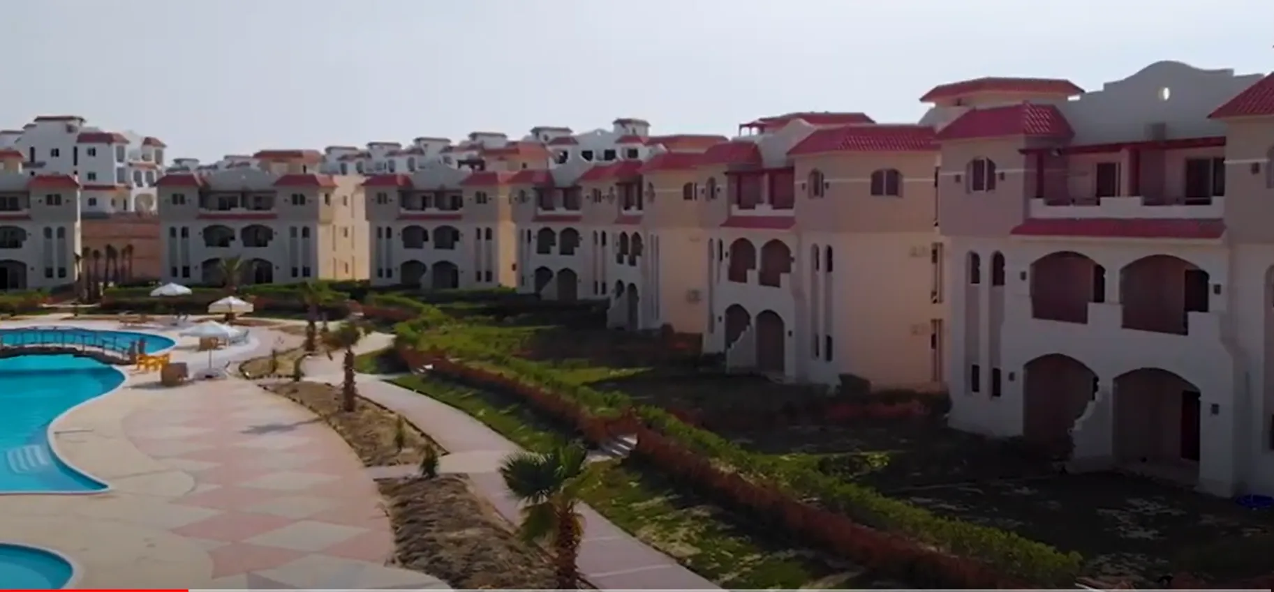 للبيع في لاسيرينا الساحل الشمالي في بمساحة 0 م² تتكون من 0 غرف