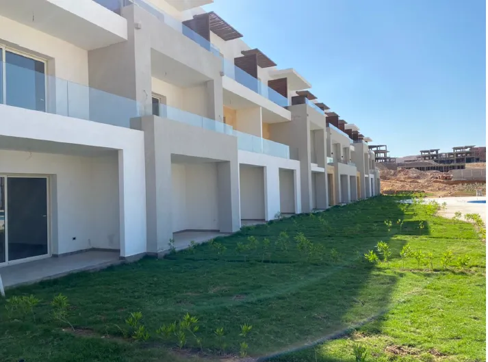  للبيع في ذا جروف في  بمساحة 0 م² تتكون من 0 غرف