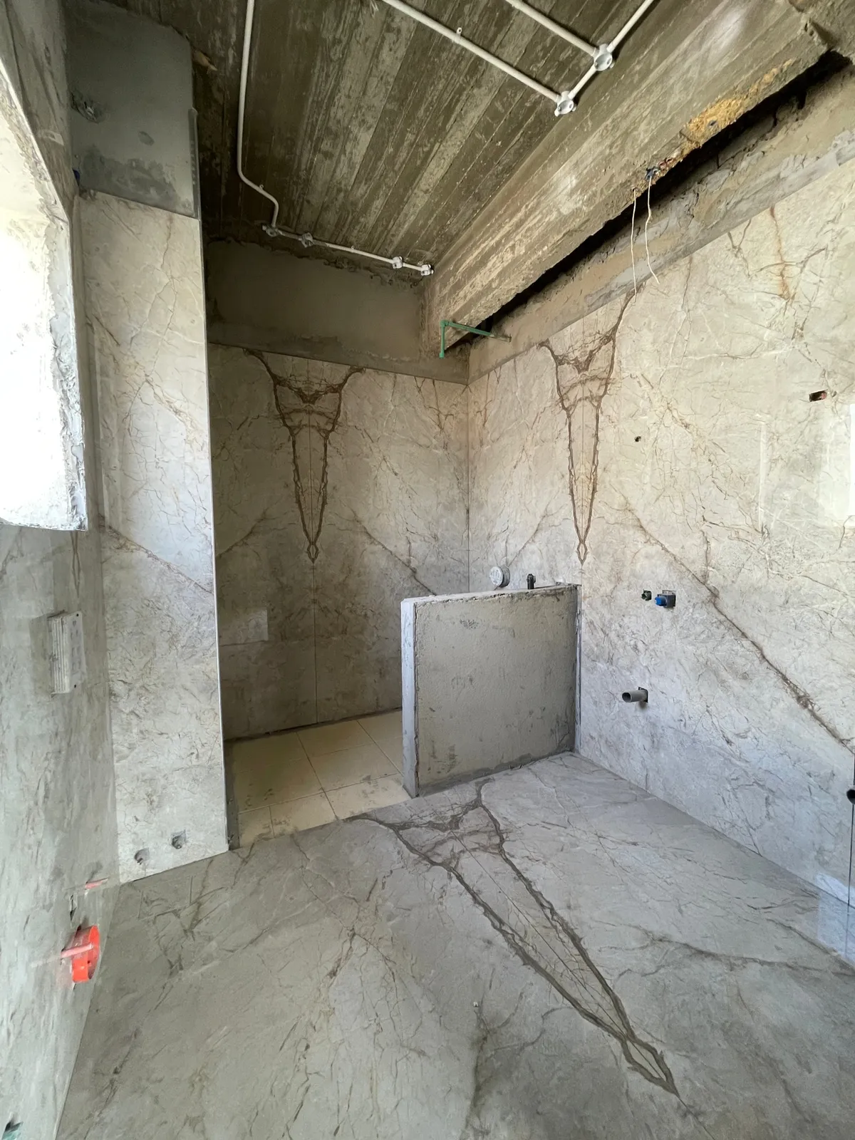  للبيع في فيفث سكوير المراسم في  بمساحة 0 م² تتكون من 0 غرف