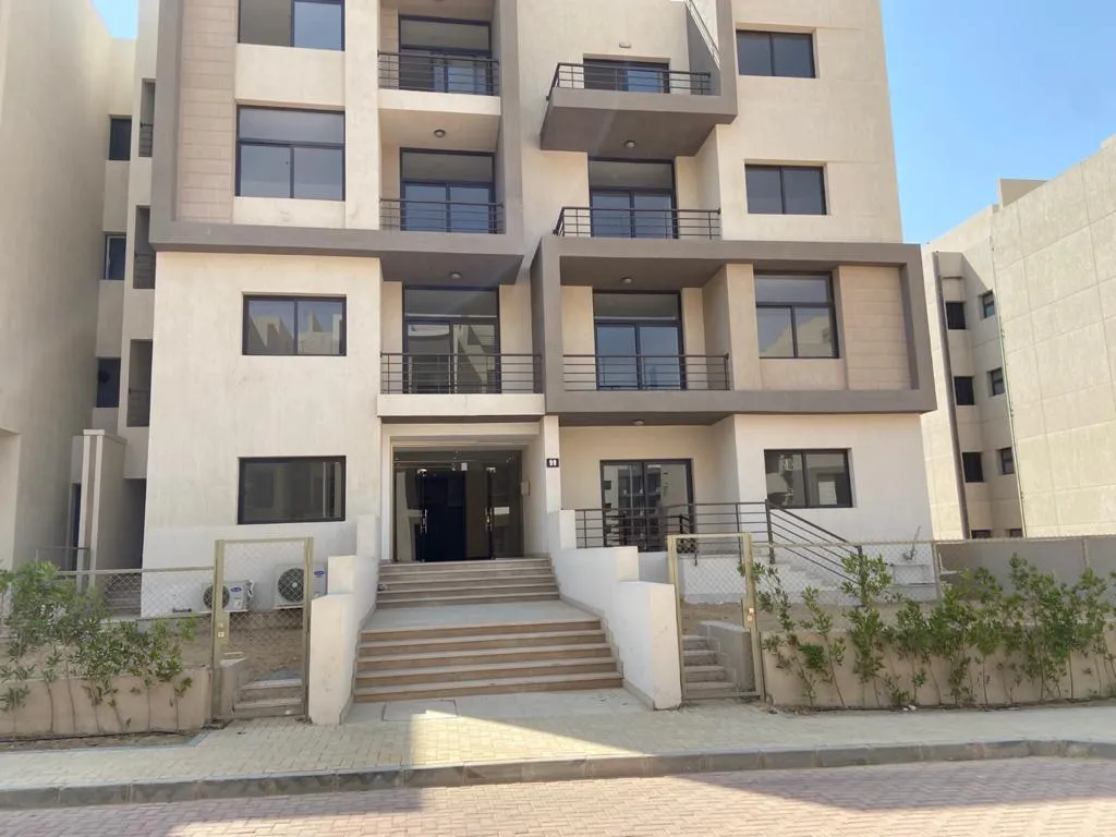  للبيع في فيفث سكوير المراسم في  بمساحة 0 م² تتكون من 0 غرف