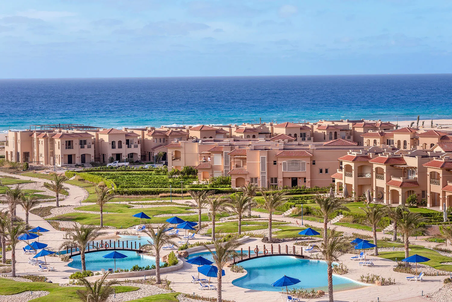 Twinhouse for sale in La Vista Bay East in Al Dabaa of 400 m² with 5 bedrooms