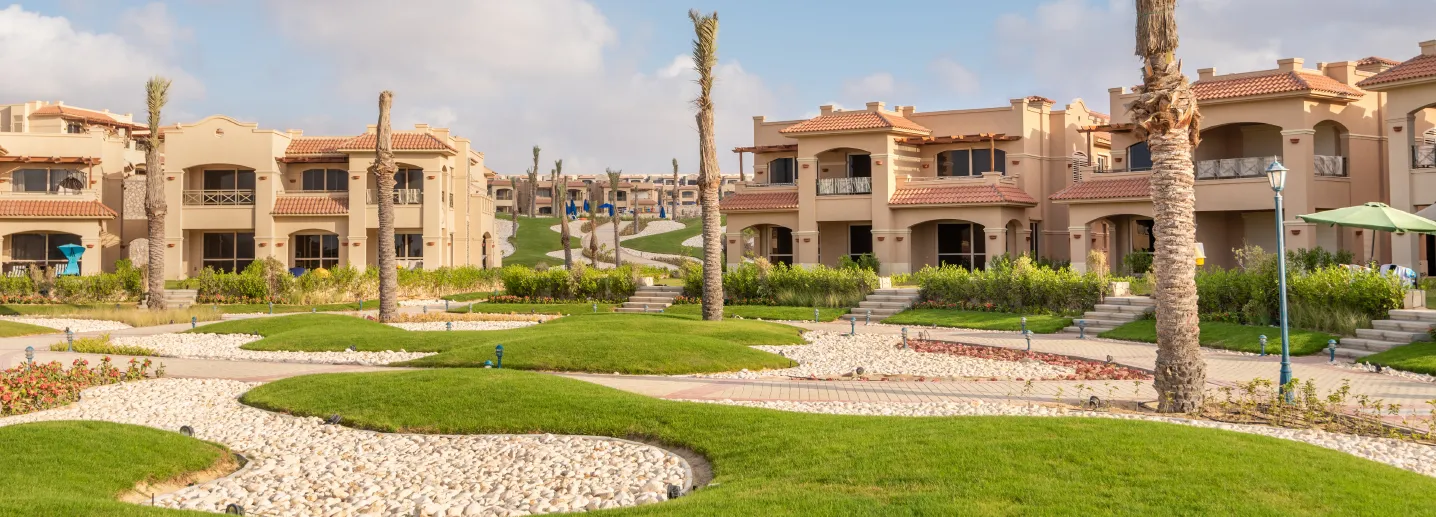 Twinhouse for sale in La Vista Bay East in Al Dabaa of 400 m² with 5 bedrooms