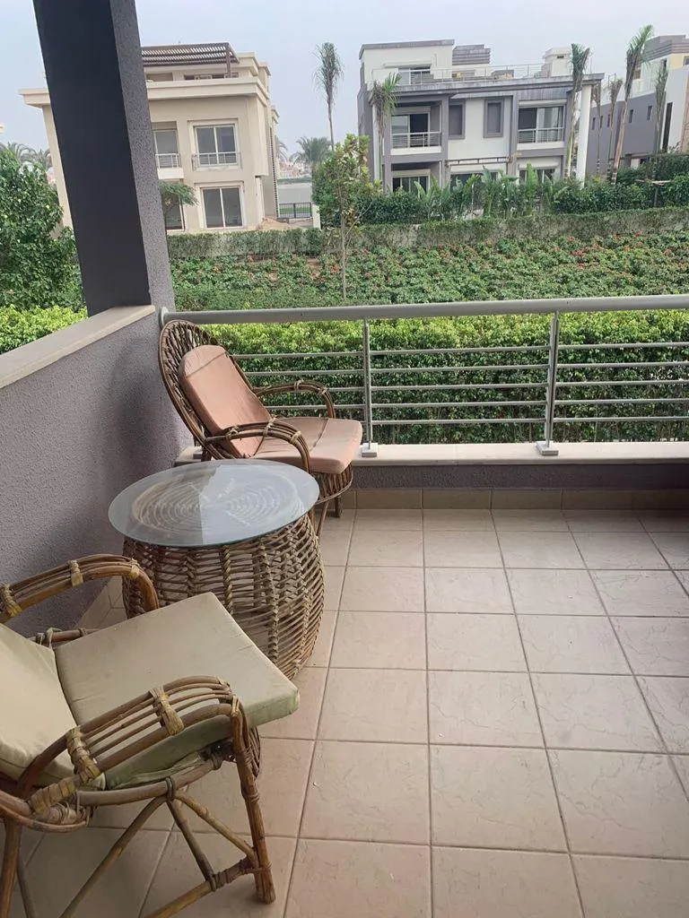  للبيع في كايرو فستيفال سيتي في  بمساحة 0 م² تتكون من 0 غرف