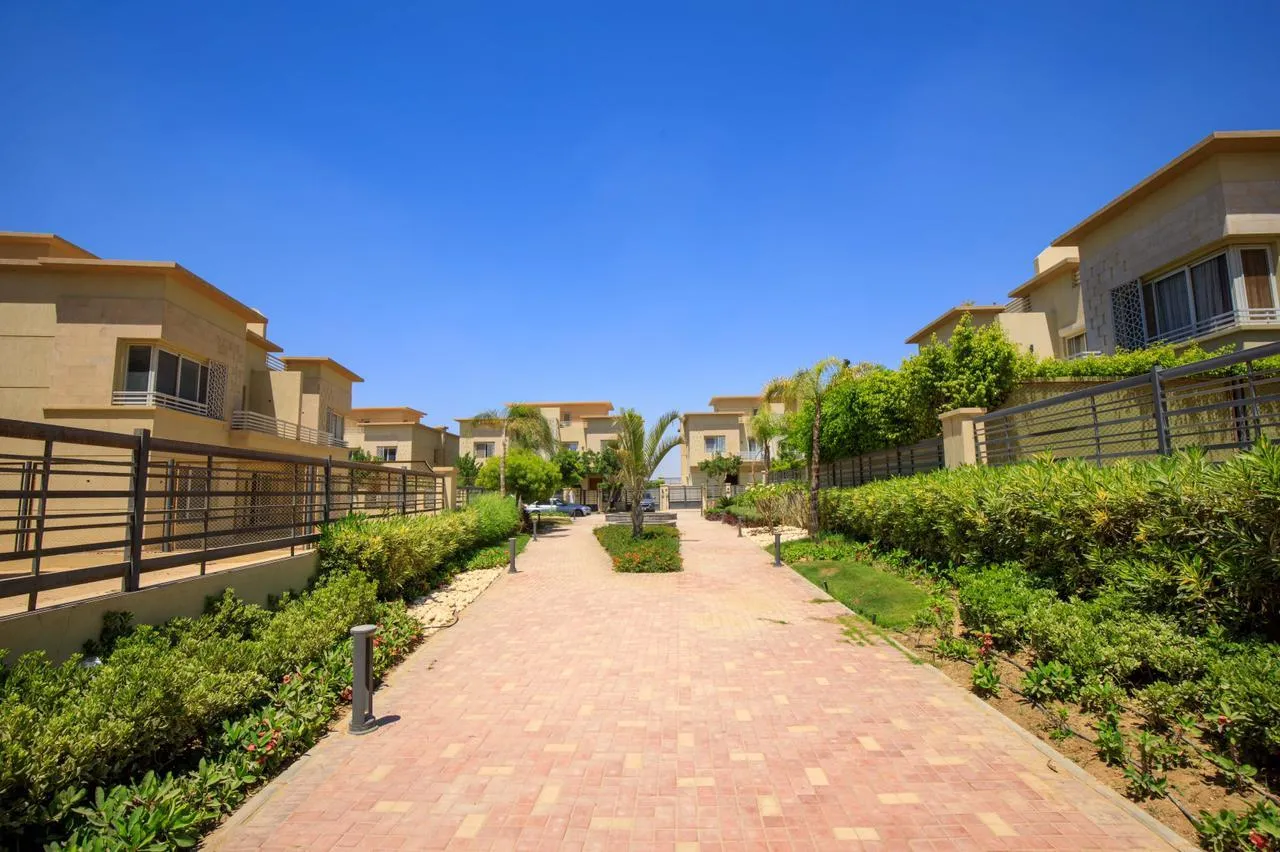 للبيع في أتريو في بمساحة 0 م² تتكون من 0 غرف