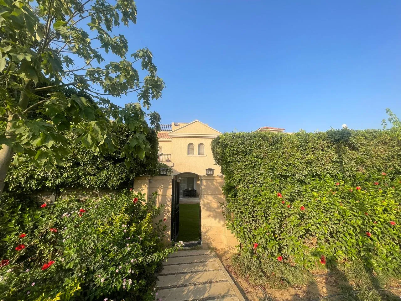  للبيع في مدينتي في  بمساحة 0 م² تتكون من 0 غرف