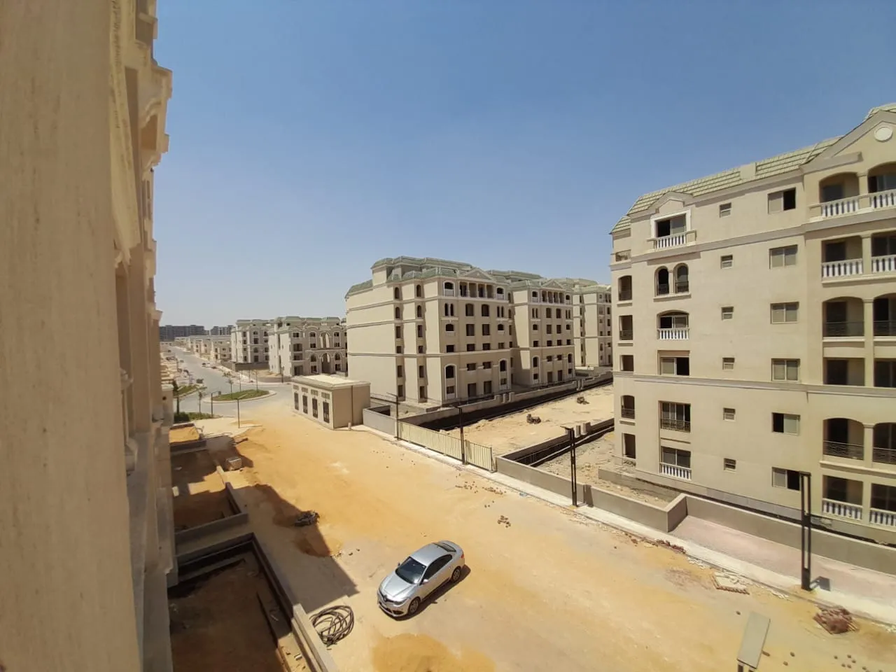  للبيع في لا أفينير في  بمساحة 0 م² تتكون من 0 غرف