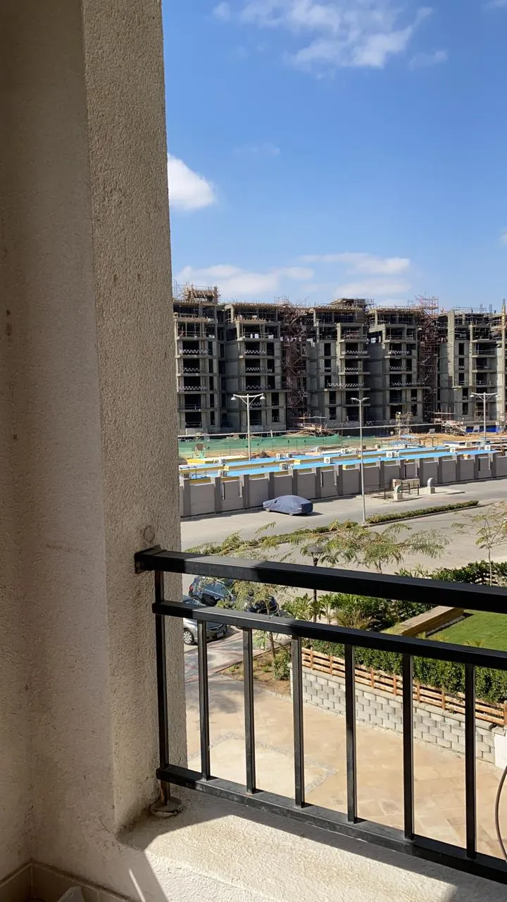  للبيع في كايرو فستيفال سيتي في  بمساحة 0 م² تتكون من 0 غرف