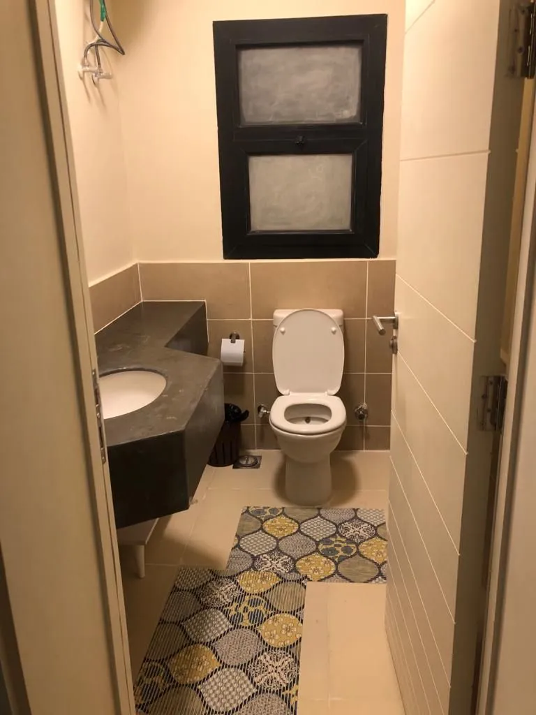 شقة للبيع في مكادي هايتس في مكادي بمساحة 0 م² تتكون من 3 غرف