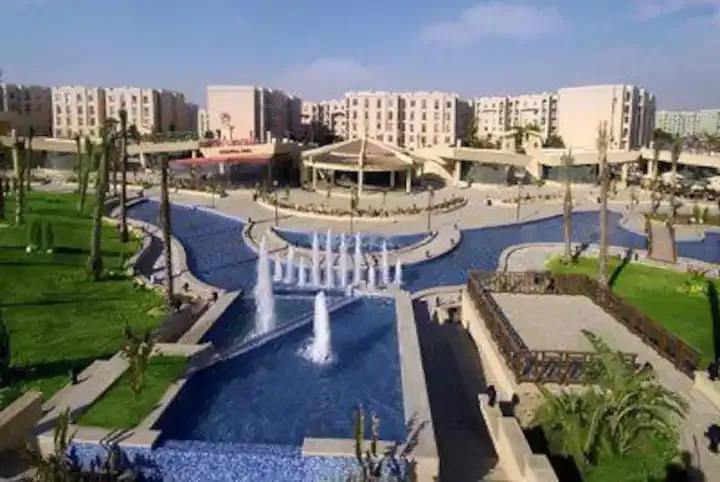 Villa for sale in El Rehab in New Cairo of 500 m² with 6 bedrooms