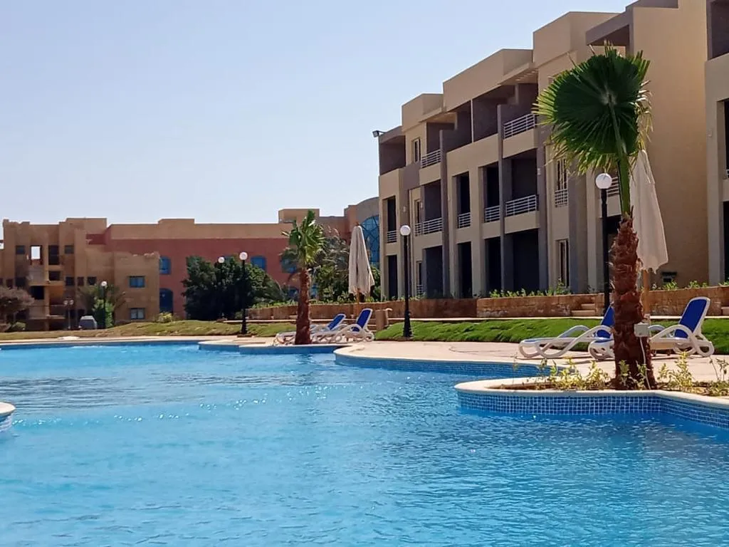 شاليه للبيع في لاسيرينا باي في راس سدر بمساحة 0 م² تتكون من 2 غرف