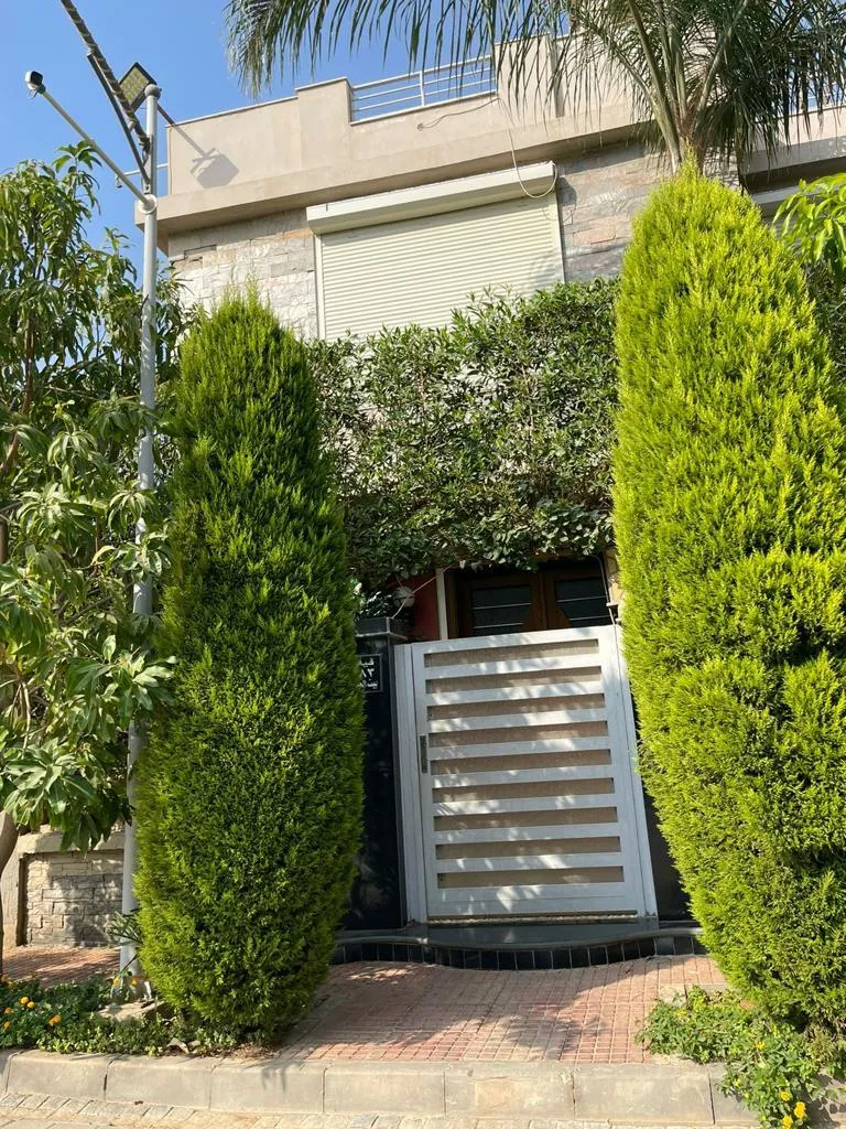 Villa for sale in Reem Residence in 6th of October City of 0 m² with 8 bedrooms