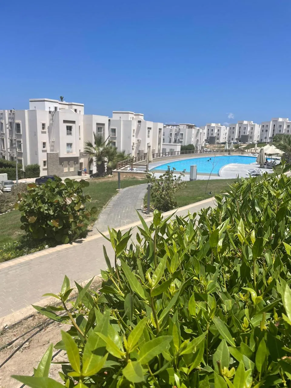 شاليه للبيع في أمواج في سيدي عبد الرحمن بمساحة 0 م² تتكون من 3 غرف