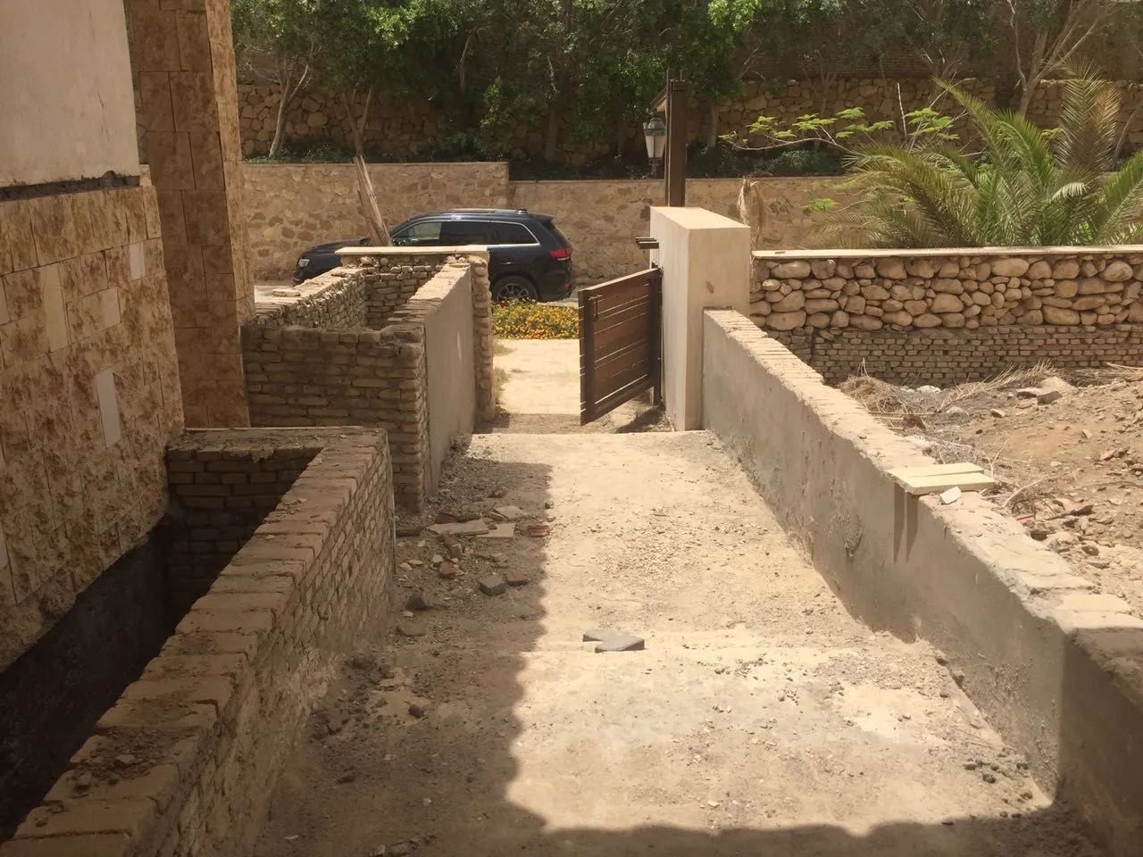 Villa for sale in La Quinta in New Cairo of 750 m² with 4 bedrooms