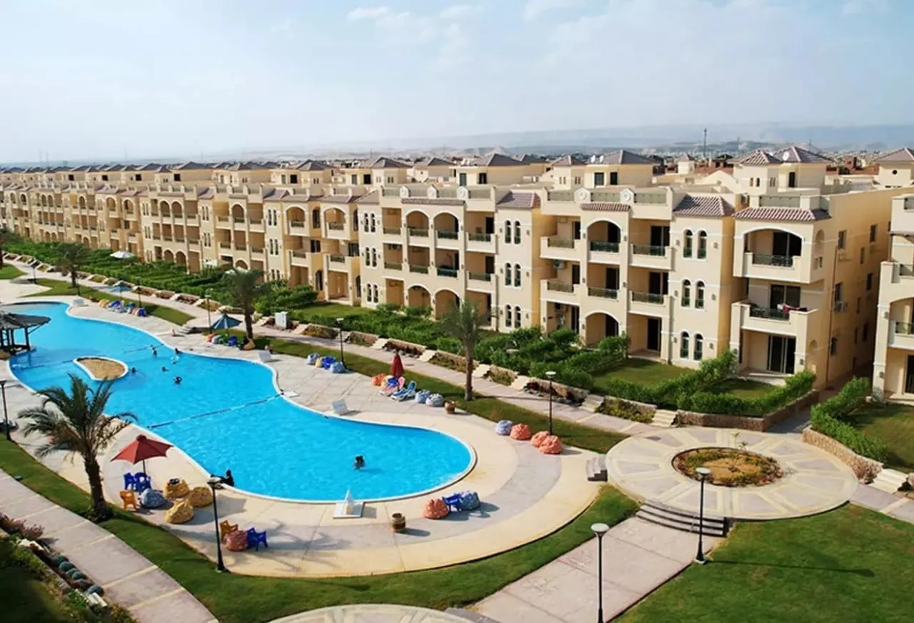  للبيع في لا سيرينا بالم بيتش في  بمساحة 0 م² تتكون من 0 غرف