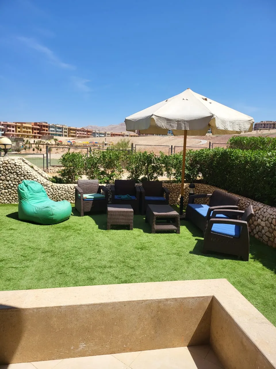  للبيع في بورتو السخنة في  بمساحة 0 م² تتكون من 0 غرف