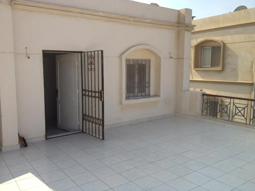 فيلا للبيع في حدائق المهندسين في الشيخ زايد بمساحة 236 م² تتكون من 4 غرف