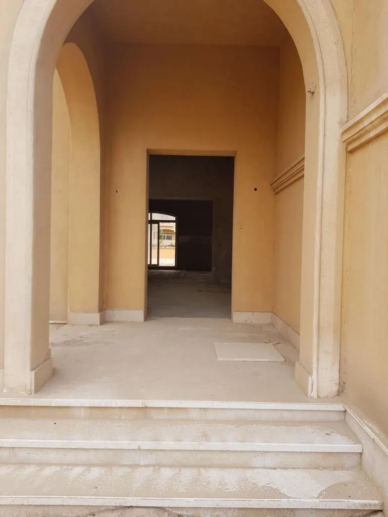 Villa for sale in Royal Meadows Sheikh Zayed in El Sheikh Zayed of 0 m² with 3 bedrooms