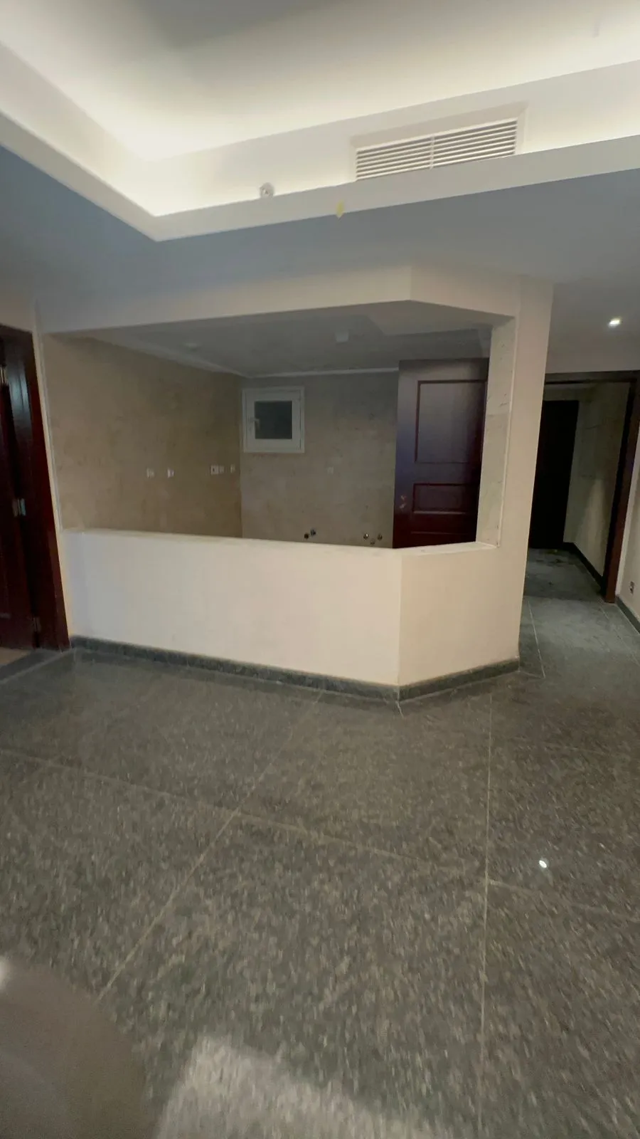  للبيع في نايل بيرل تاور في  بمساحة 0 م² تتكون من 0 غرف