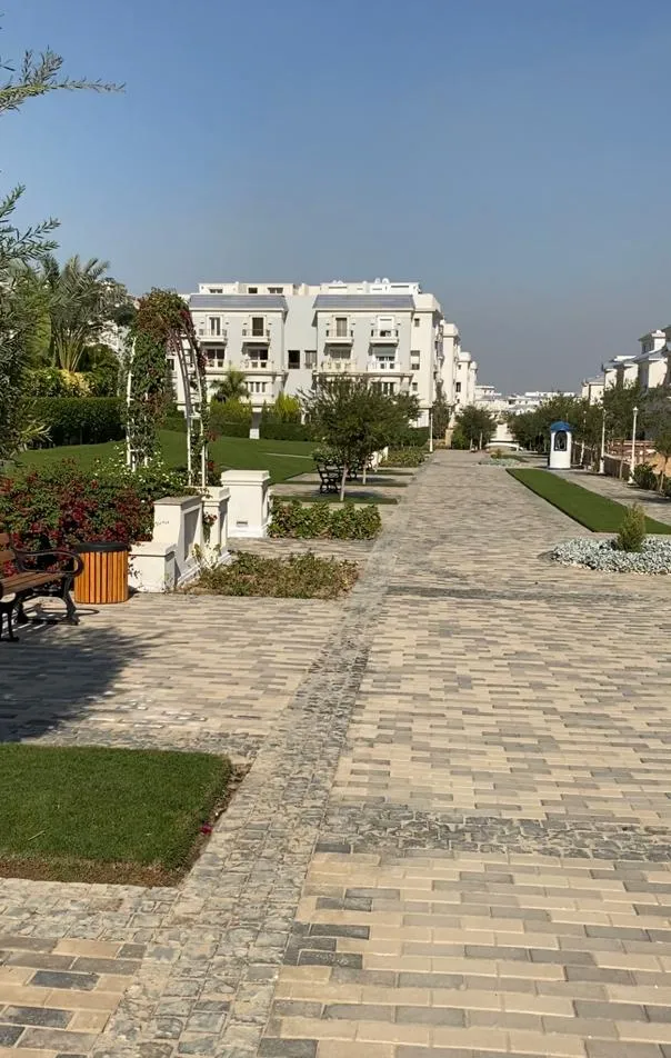 Townhouse for sale in Mountain View October Park in 6th of October City of 0 m² with 5 bedrooms