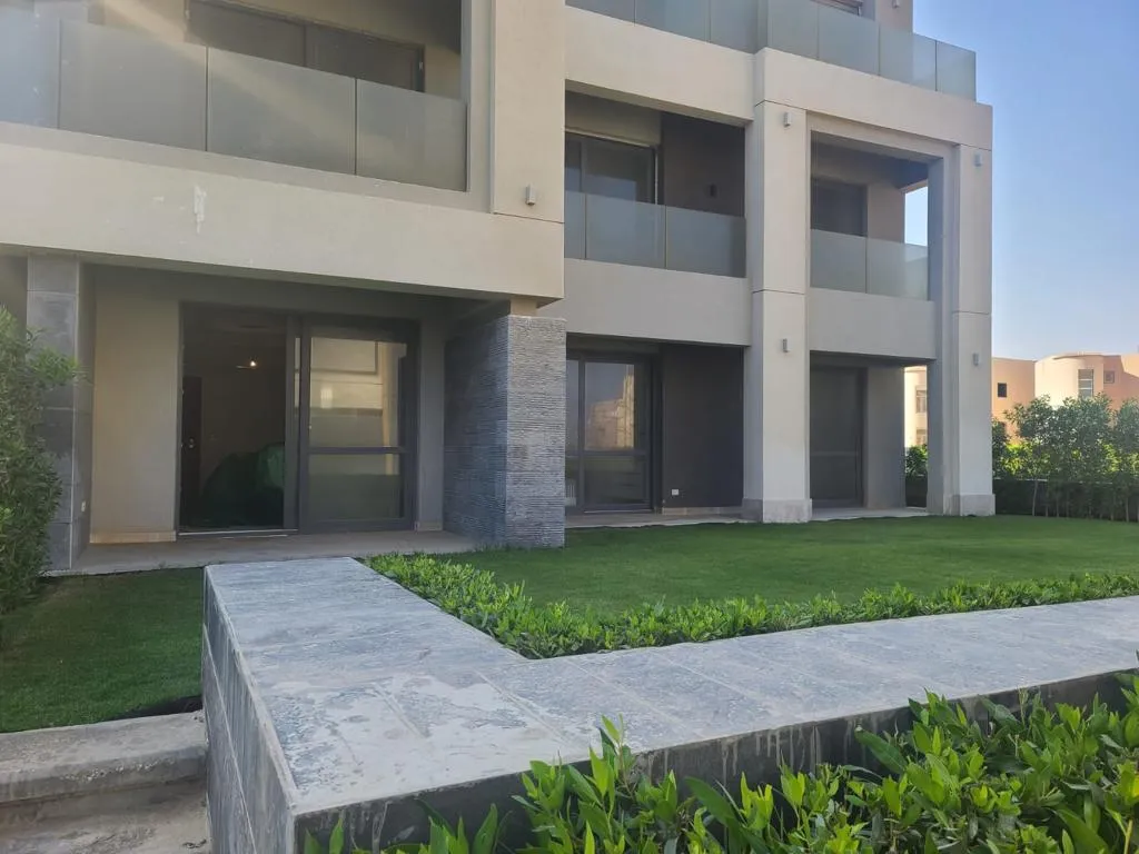 Chalet for sale in La Vista Ray in Ain Sokhna of 0 m² with 3 bedrooms